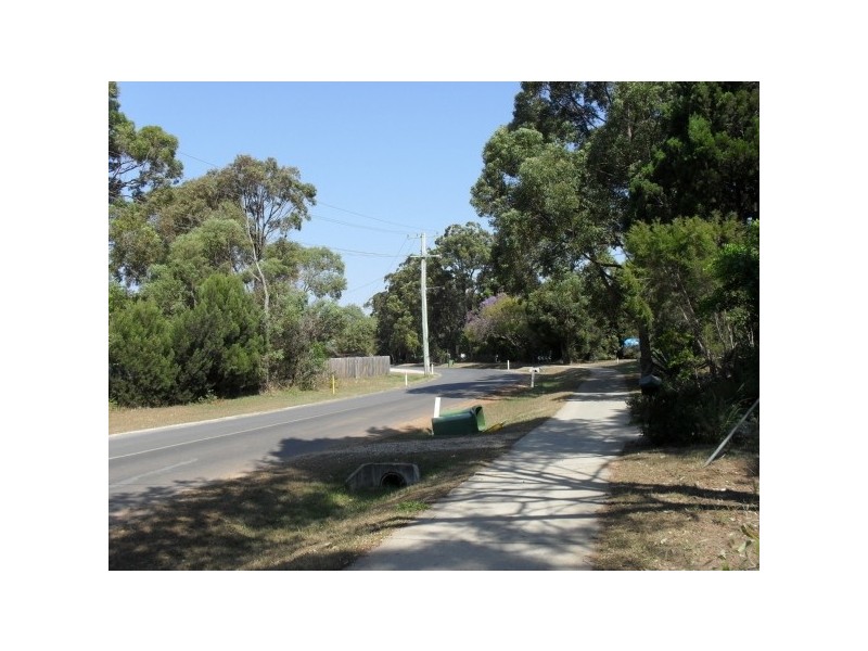 193 High Central Road, Macleay Island QLD 4184