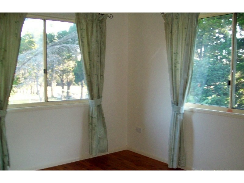 31 Lonicera Street, Macleay Island QLD 4184