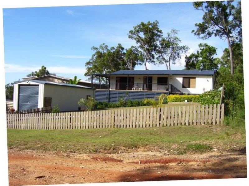 11 Cross Street, Macleay Island QLD 4184