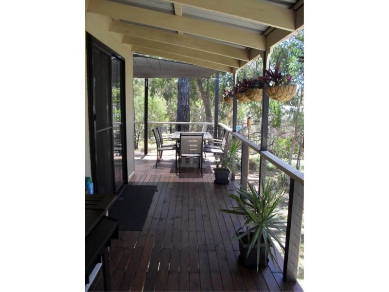 12 Ilya Street, Macleay Island QLD 4184