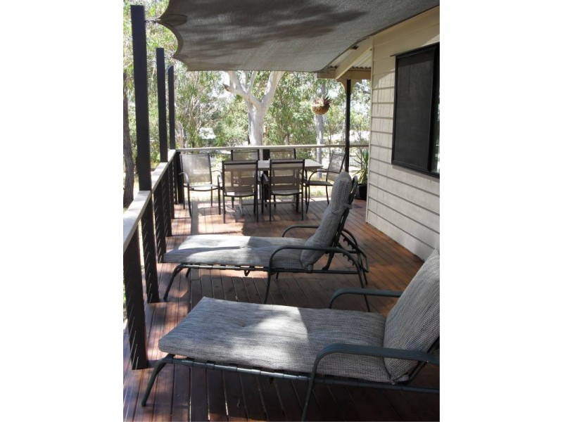 12 Ilya Street, Macleay Island QLD 4184