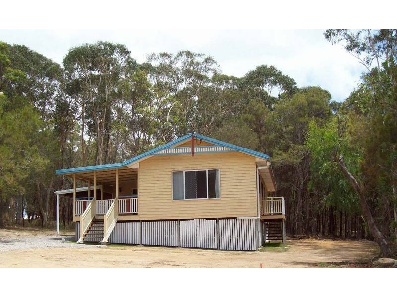 4 Barramundi Street, Macleay Island QLD 4184