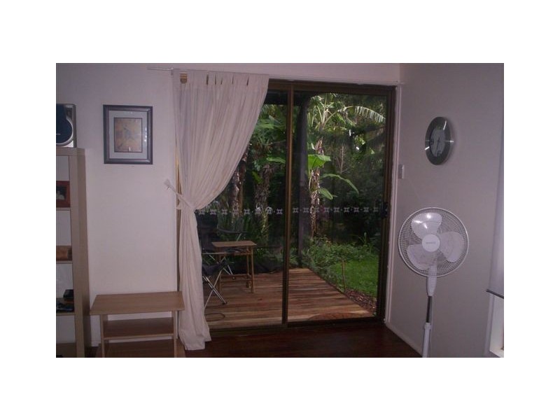 6-10 Con Street, Macleay Island QLD 4184