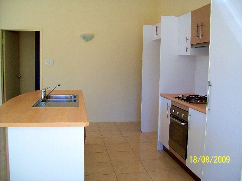 33 Scarborough Terrace, Macleay Island QLD 4184