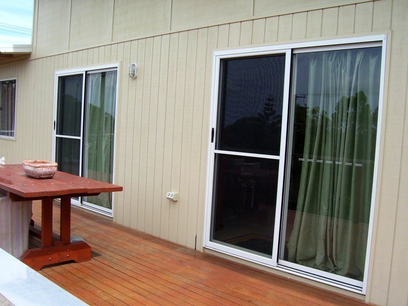 33 Scarborough Terrace, Macleay Island QLD 4184