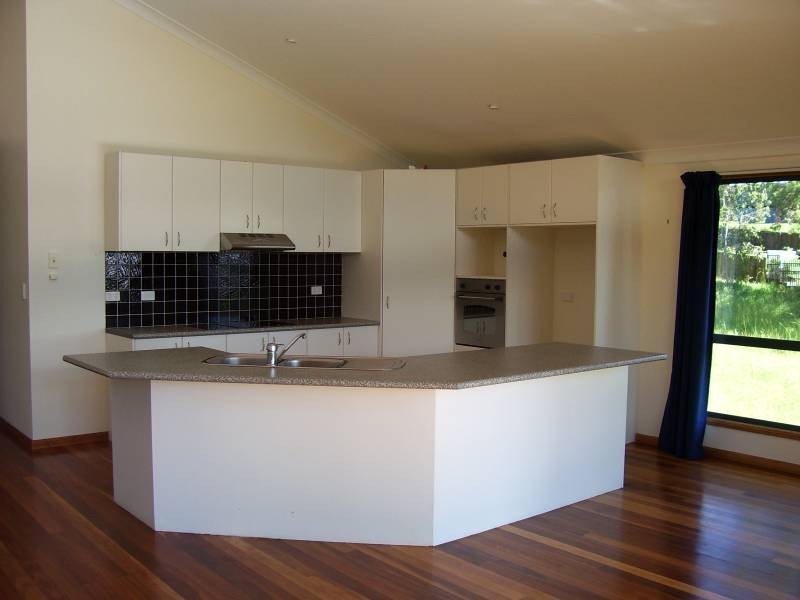 48 Beelong Street, Macleay Island QLD 4184