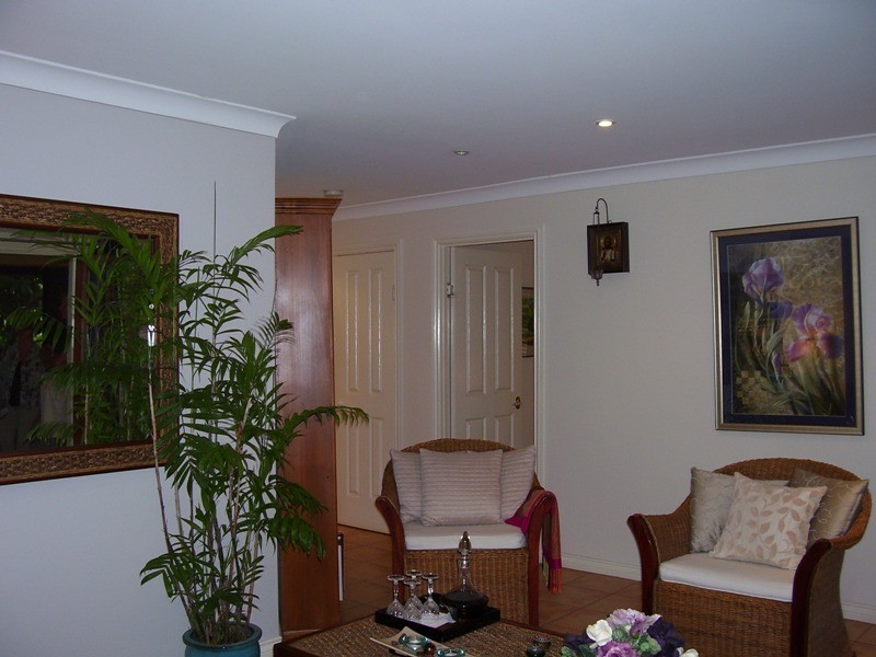 2 Emily Court, Macleay Island QLD 4184