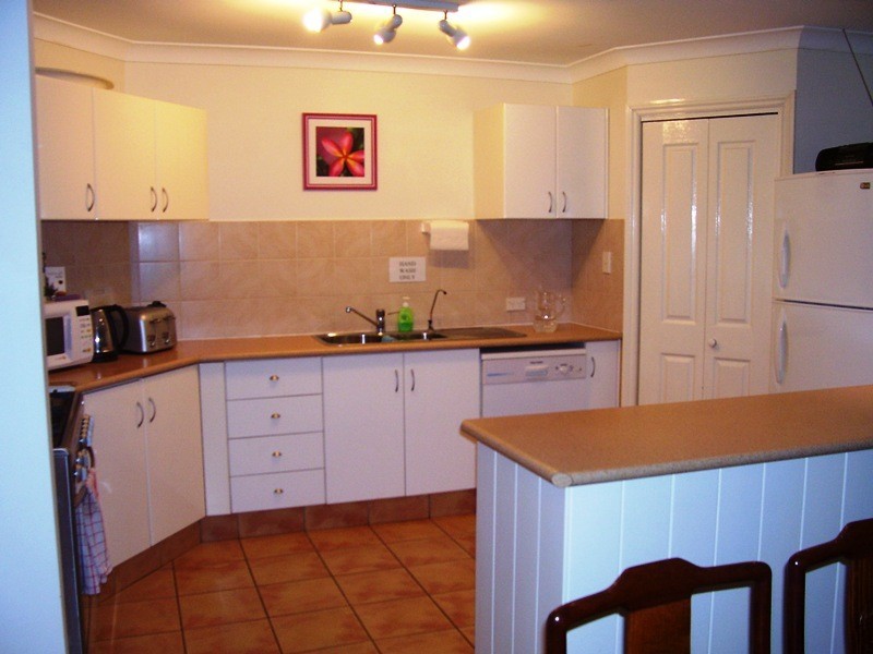 2 Emily Court, Macleay Island QLD 4184