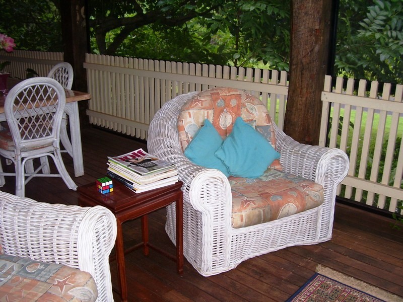 2 Emily Court, Macleay Island QLD 4184