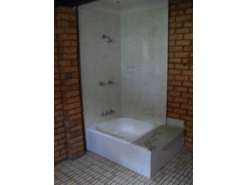 23-25 Cliff Terrace, Macleay Island QLD 4184