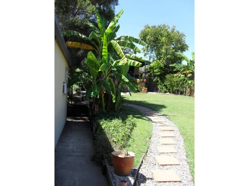 55 Scarborough Terrace, Macleay Island QLD 4184