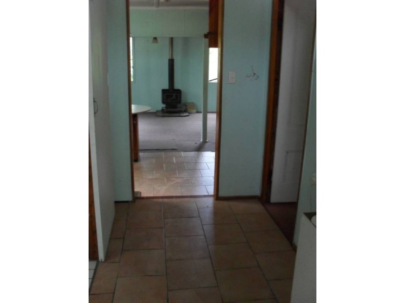 17 Hastings Terrace, Macleay Island QLD 4184