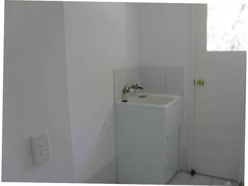 18 Kooberry Street, Macleay Island QLD 4184