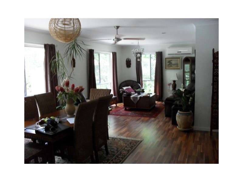 56 Alexander Street, Macleay Island QLD 4184