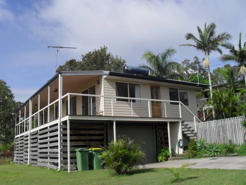 1 Koonwarra Parade, Macleay Island QLD 4184