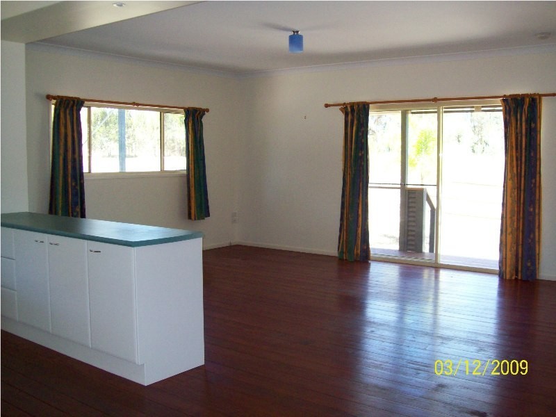 13 Pelican STREET, Macleay Island QLD 4184