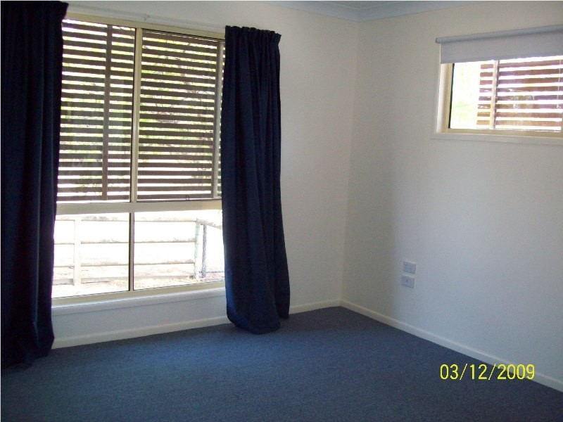 13 Pelican STREET, Macleay Island QLD 4184