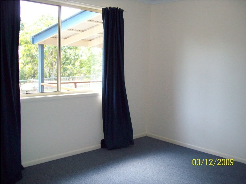 13 Pelican STREET, Macleay Island QLD 4184