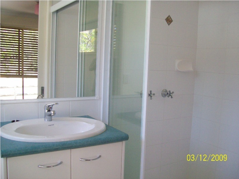 13 Pelican STREET, Macleay Island QLD 4184