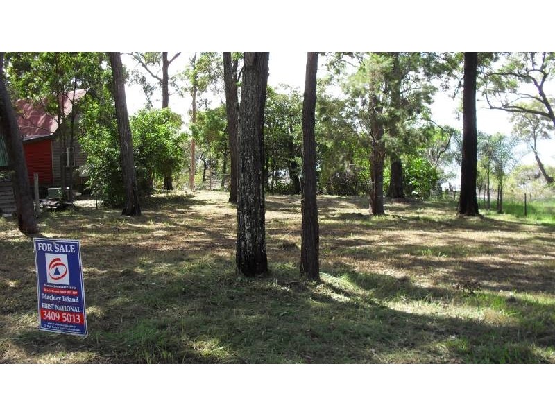 29 Calm Waters Crescent, Macleay Island QLD 4184