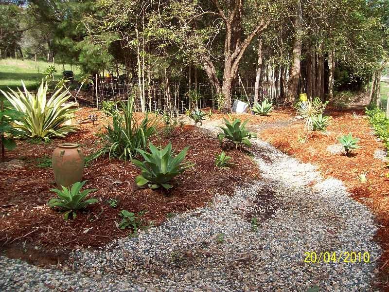 138 High Central Road, Macleay Island QLD 4184