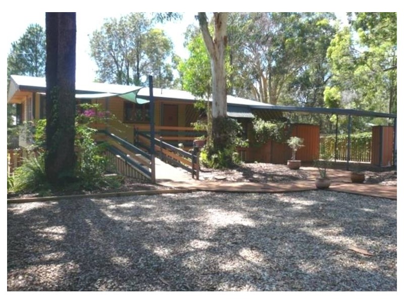 10 Kevin Street, Macleay Island QLD 4184