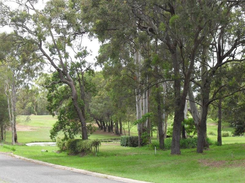 11 Eastern Road, Macleay Island QLD 4184