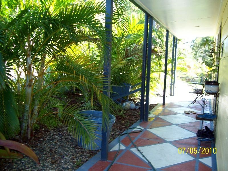 2 Heath Street, Macleay Island QLD 4184