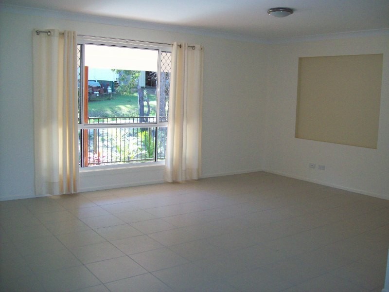 2 Morwong Street, Macleay Island QLD 4184