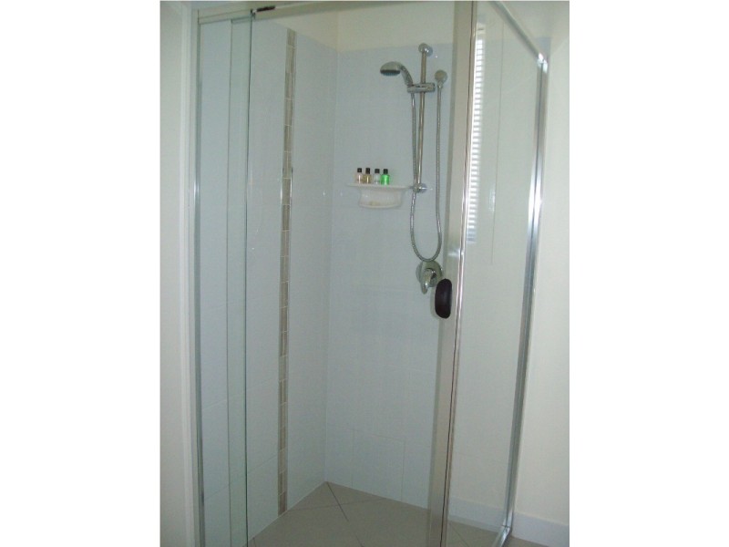 2 Morwong Street, Macleay Island QLD 4184