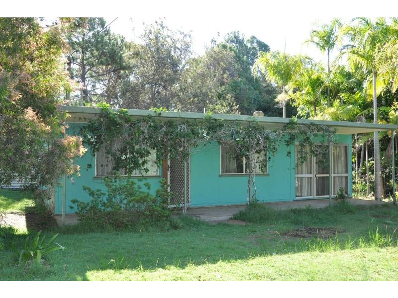 181 High Central Road, Macleay Island QLD 4184