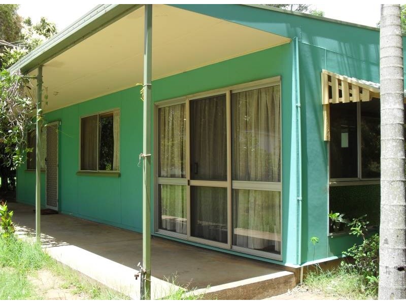 181 High Central Road, Macleay Island QLD 4184
