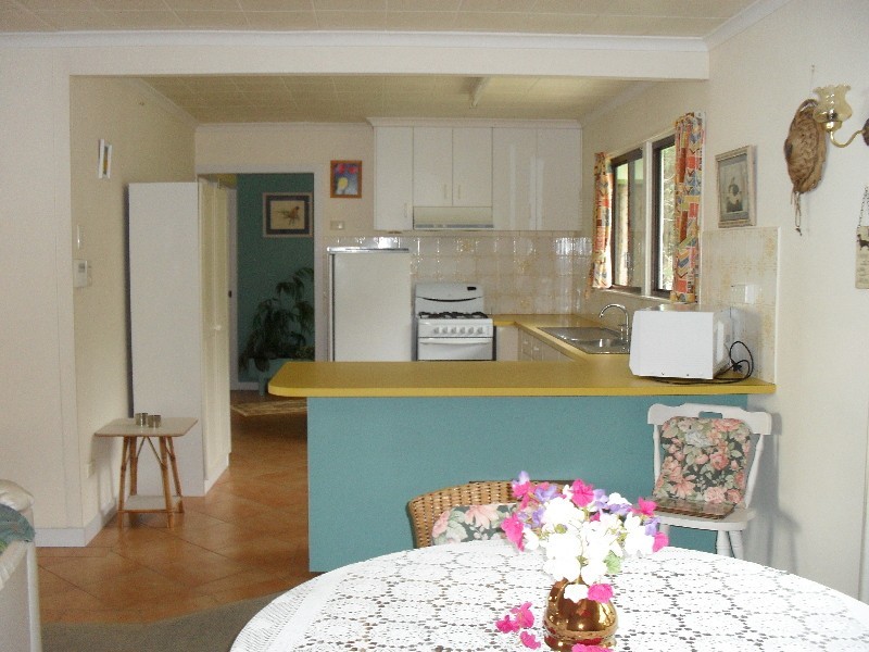 53 Coast Road, Macleay Island QLD 4184