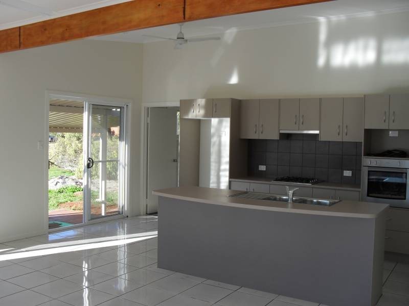 3 Bahah Street, Macleay Island QLD 4184
