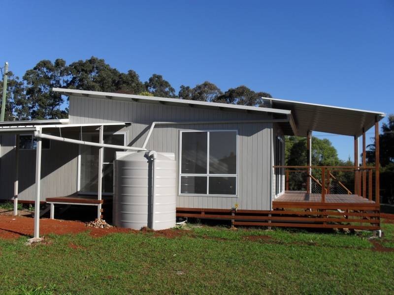 3 Bahah Street, Macleay Island QLD 4184