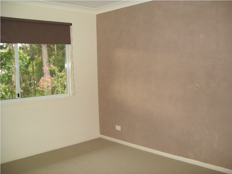 4 Hamilton Parade, Macleay Island QLD 4184