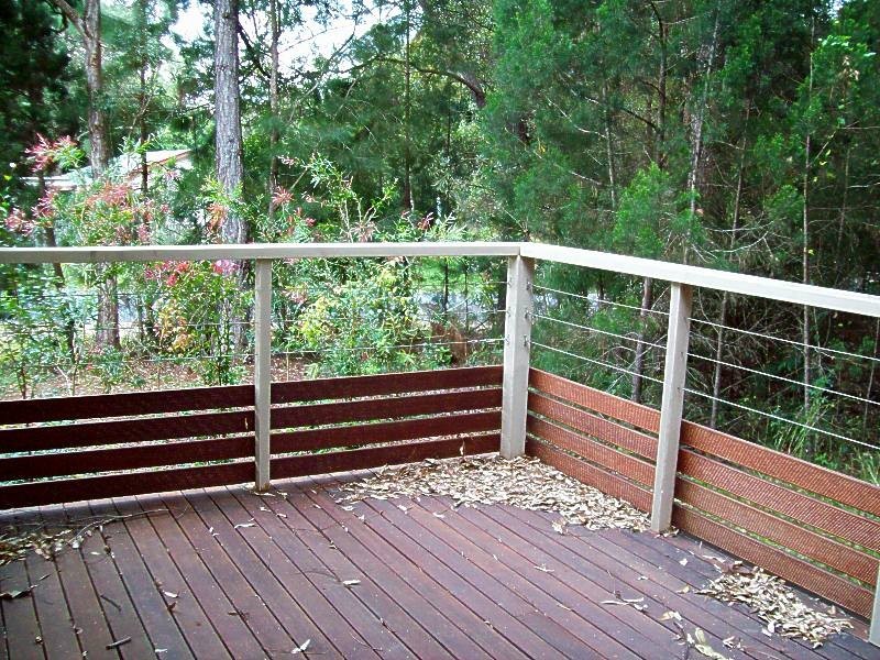 4 Hamilton Parade, Macleay Island QLD 4184
