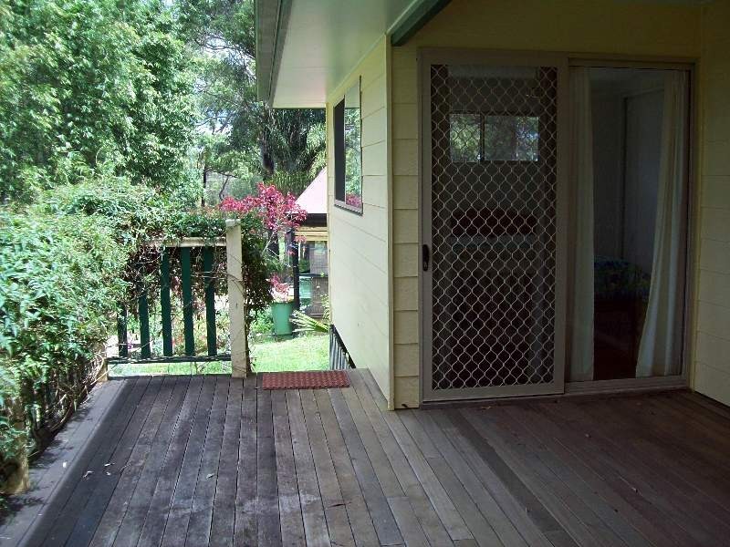 8 Blue Water Crescent, Macleay Island QLD 4184