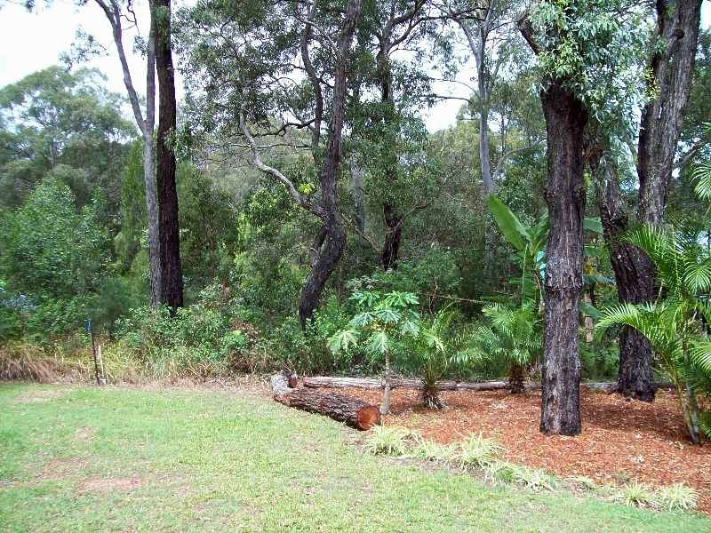 8 Blue Water Crescent, Macleay Island QLD 4184