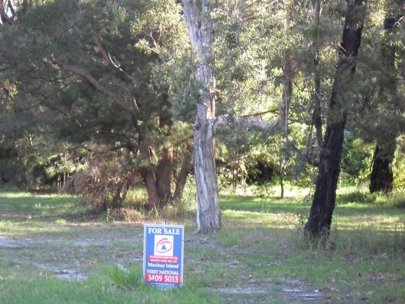 12 Wharf, Macleay Island QLD 4184