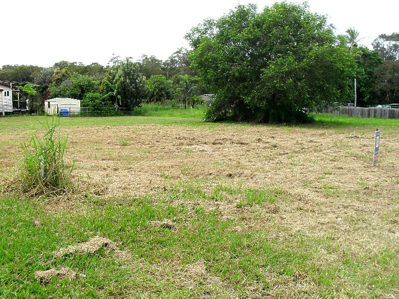 2 Lemontree, Macleay Island QLD 4184
