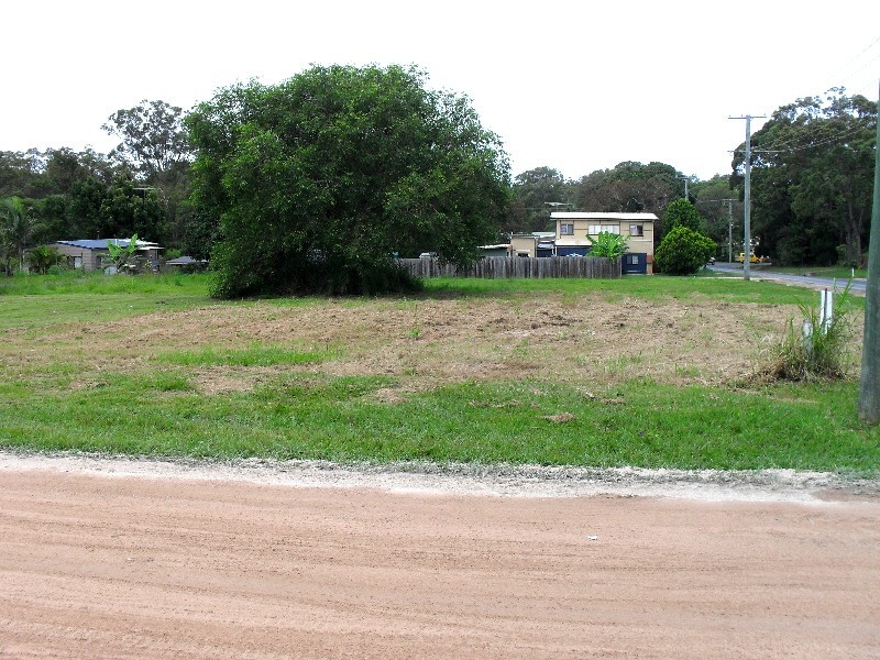 2 Lemontree, Macleay Island QLD 4184