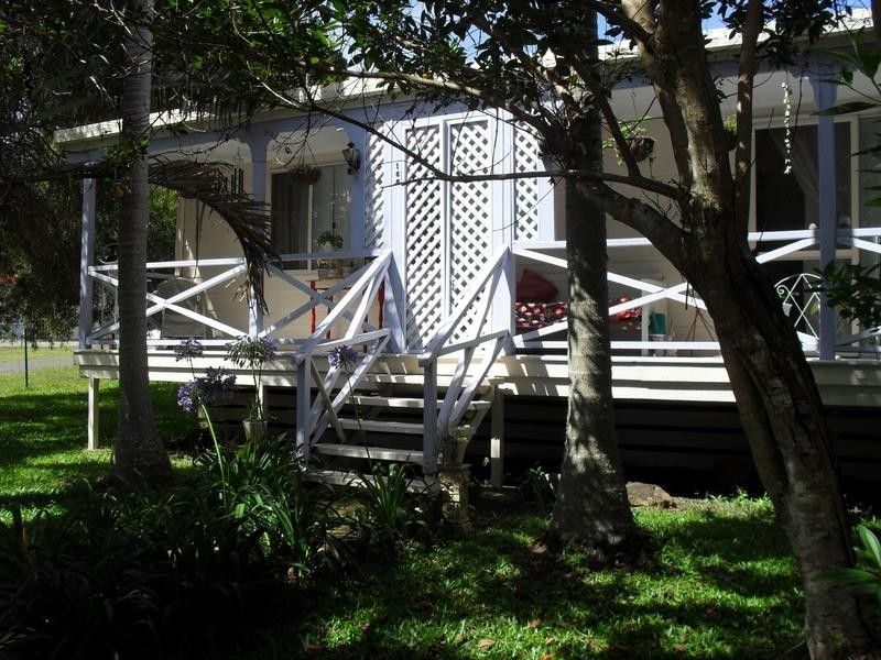 160 High Central, Macleay Island QLD 4184
