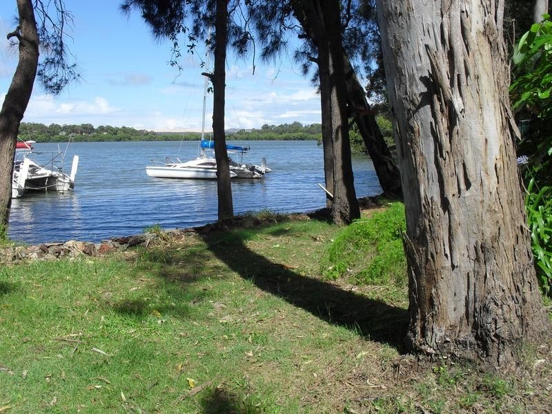 36 Mel, Macleay Island QLD 4184