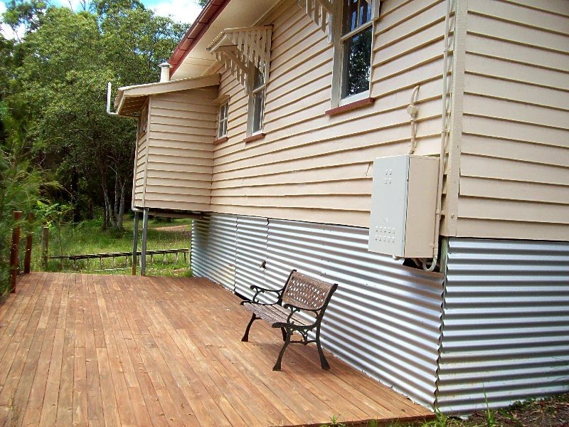 70 High Central Road, Macleay Island QLD 4184