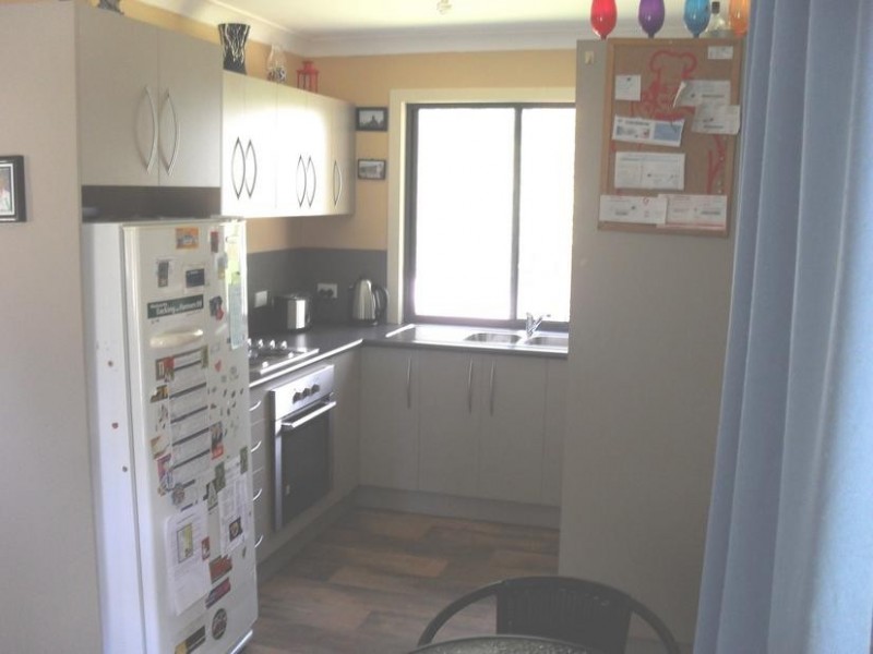 18 Cooee, Macleay Island QLD 4184