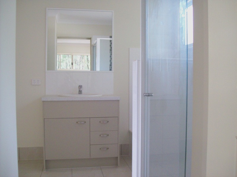 92 Kate Street, Macleay Island QLD 4184