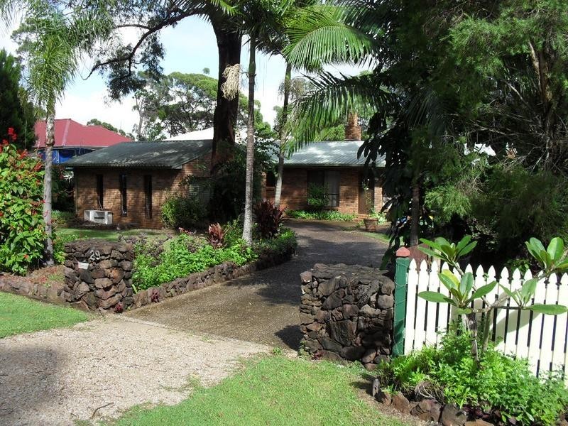 29 Coast Road, Macleay Island QLD 4184