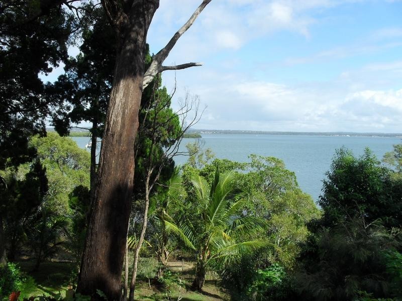 29 Coast Road, Macleay Island QLD 4184
