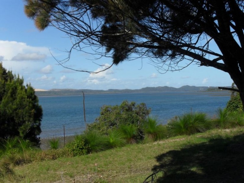 44 Koonwarra Parade, Macleay Island QLD 4184